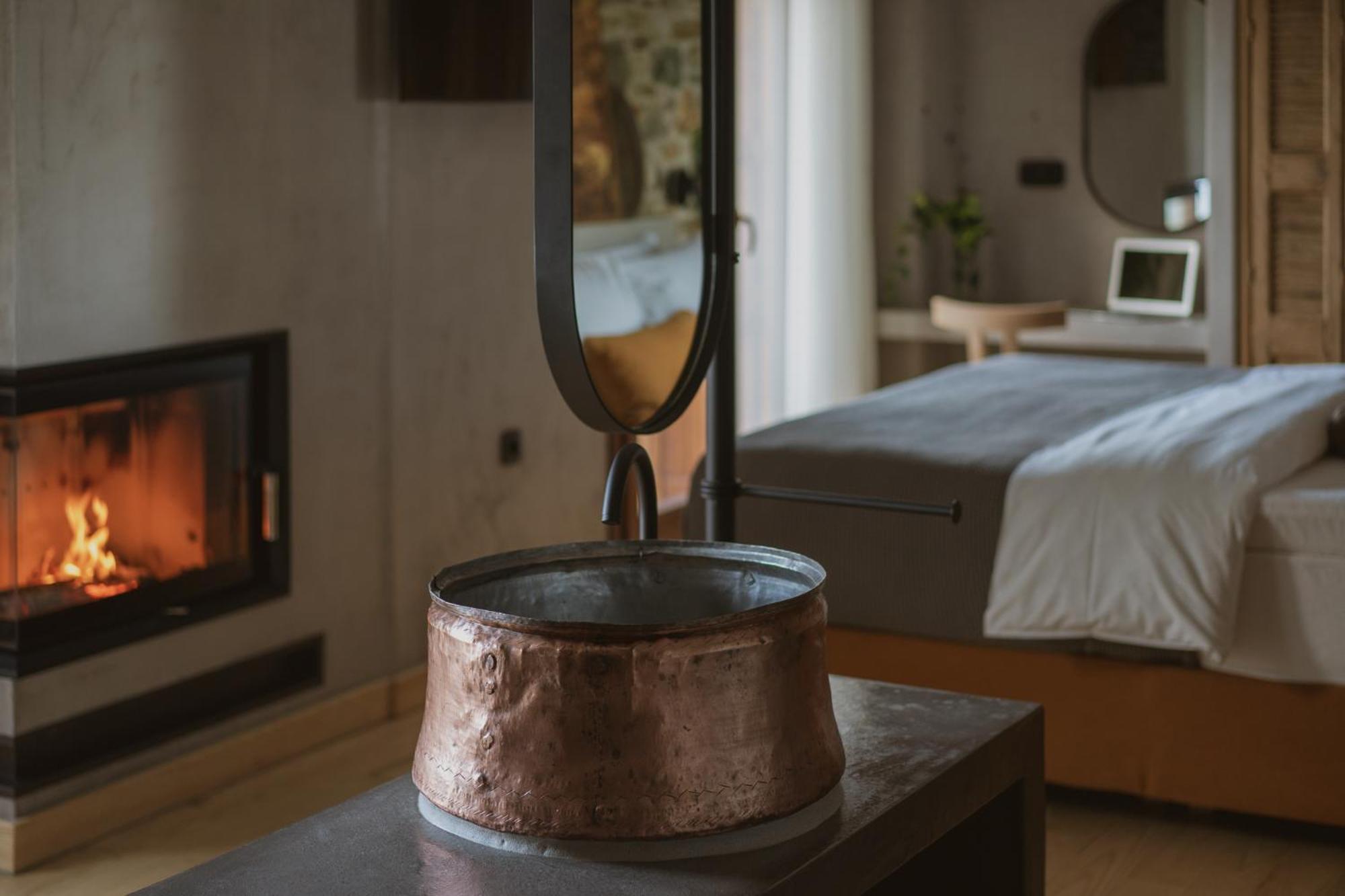 Adama Hotel Mouresi Ngoại thất bức ảnh