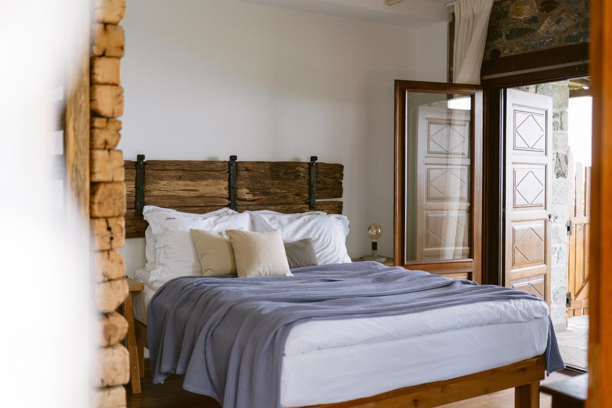 Adama Hotel Mouresi Ngoại thất bức ảnh