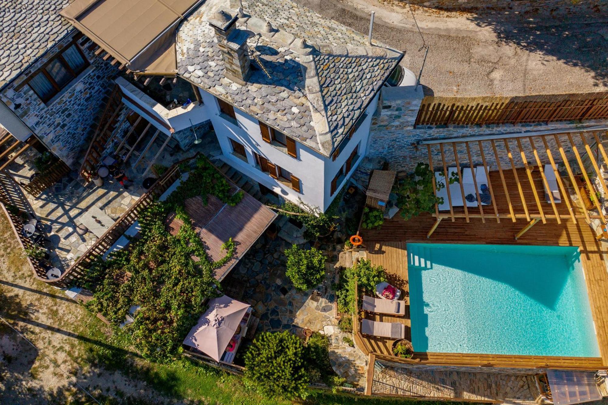 Adama Hotel Mouresi Ngoại thất bức ảnh